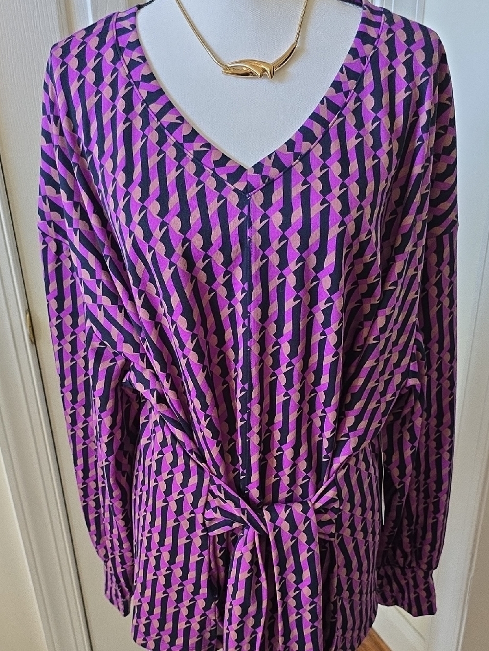 LIZ CLAIBORNE BRAND WOMEN'S PLUS PURPLE & BLUE LONG SLEEVES BELTED TOP SIZE 3X